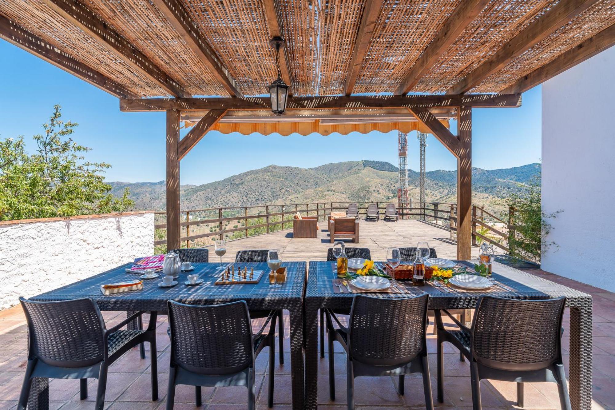 Complejo Rural El Mirador Guest House Malaga Exterior photo