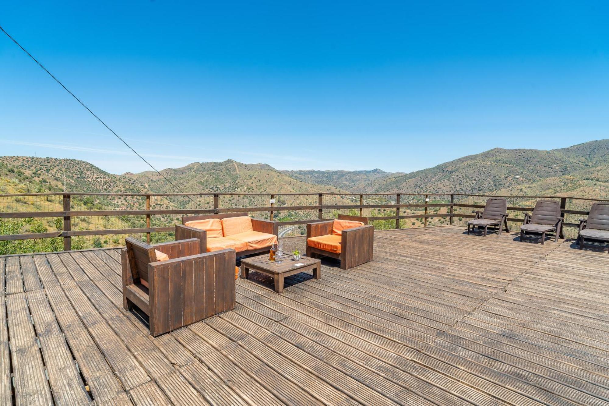 Complejo Rural El Mirador Guest House Malaga Exterior photo