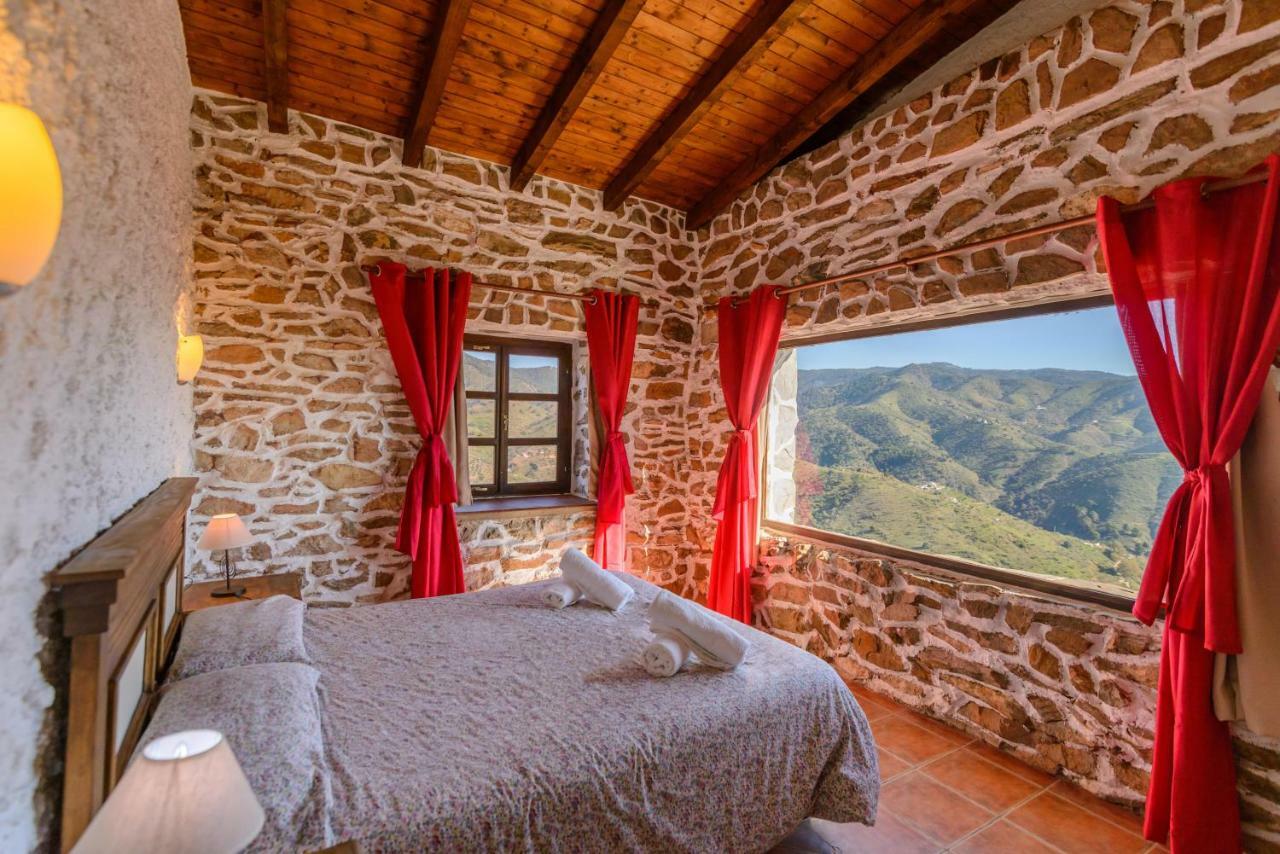Complejo Rural El Mirador Guest House Malaga Exterior photo