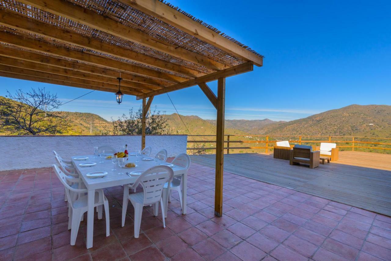 Complejo Rural El Mirador Guest House Malaga Exterior photo