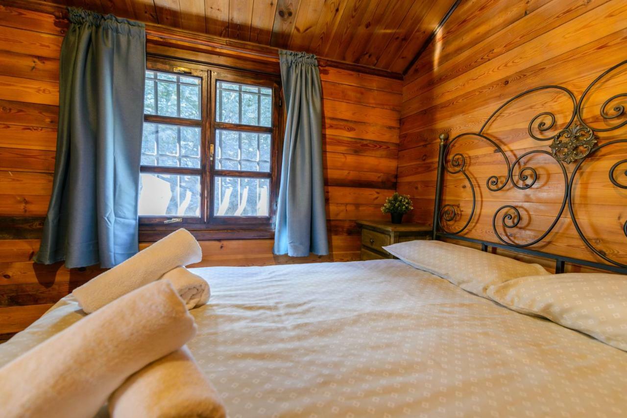 Complejo Rural El Mirador Guest House Malaga Exterior photo